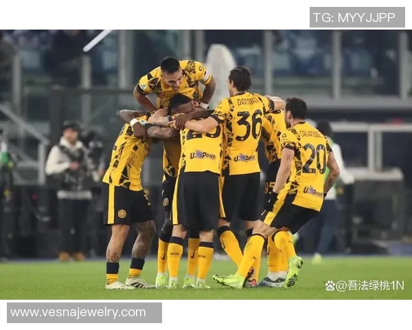 国际米兰主帅盛赞球队表现,誓夺本赛季意甲冠军! 国际米兰主帅盛赞球队表现,誓夺本赛季意甲冠军!