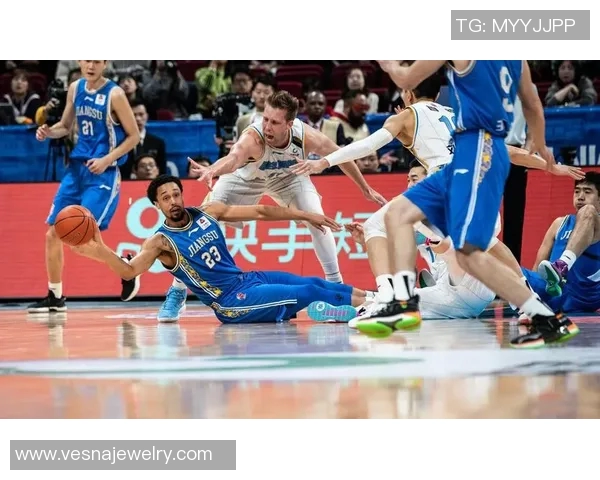 江苏肯帝亚主场大胜北京首钢，全队表现火热引发关注