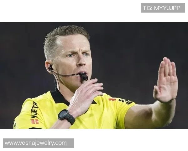 西班牙进攻球员埃尔南德斯积极讨论转会，巴萨或成潜在目的地