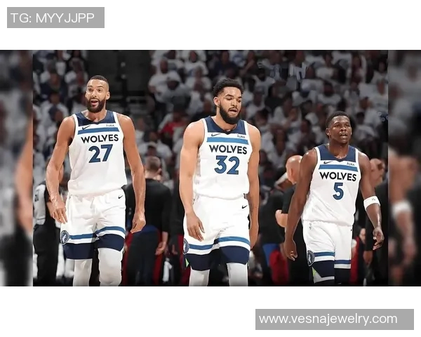 森林狼主场将迎来巨星对决,球迷期待盛况空前 森林狼主场将迎来巨星对决,球迷期待盛况空前