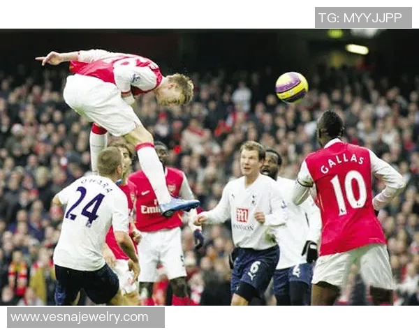 枪手新星连续两场轰入制胜进球，助阿森纳逆转升至英超前四